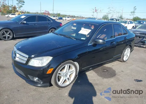 2010 Mercedes-Benz C 300 Sport из США, поврежденный, VIN WDDGF5EB0AR101482